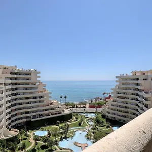 Apartamento 095 - Bright & Comfortable Holiday With Water Park & Sea Views, Benalmádena